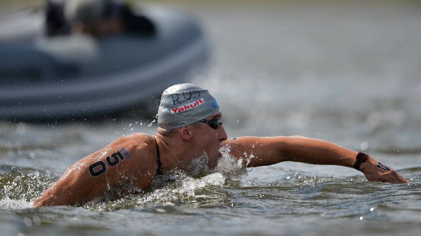 Армейцы Елизавета Горшкова и Сергей Большаков выступят на ЧР по плаванию на открытой воде