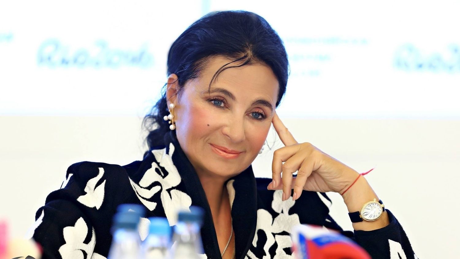 С Днём Рождения Ирина Александровна Винер-Усманова!