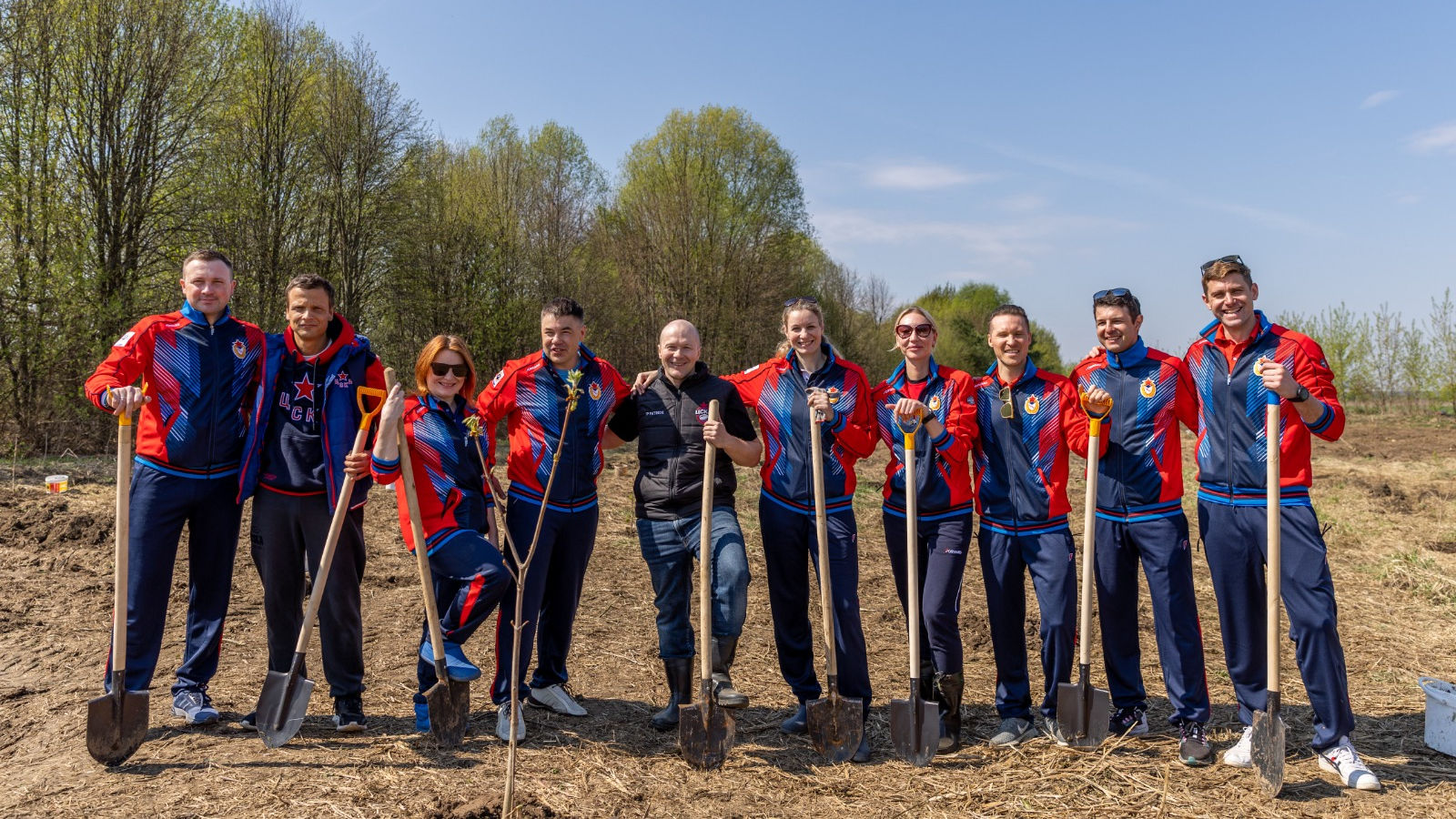 100 каштанов в Подмосковье в честь 100-летия ЦСКА