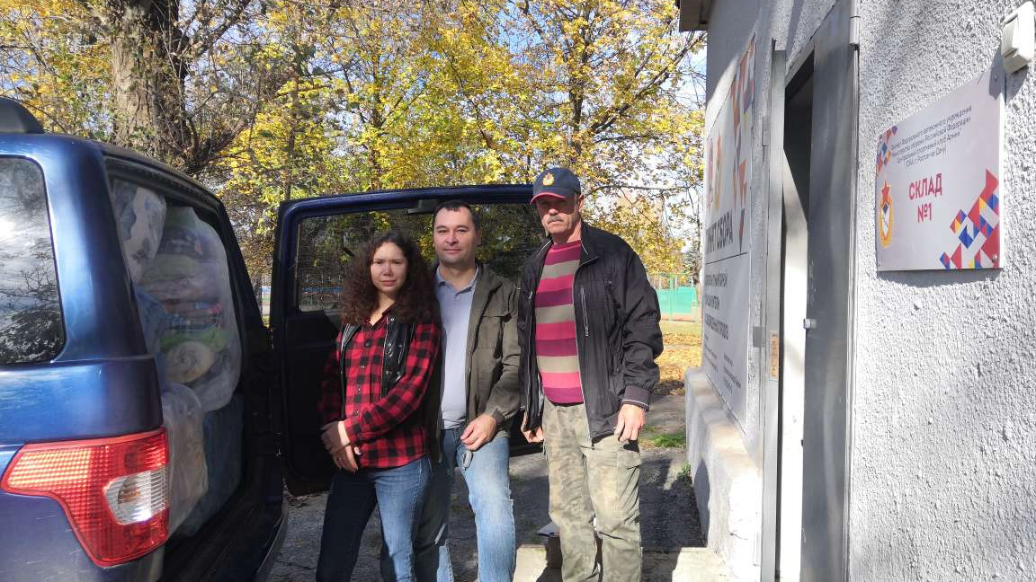 Военкор журнала «Персона Страны» передал гумпомощь из ростовского филиала ЦСКА в больницы Шахтерска