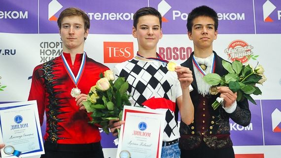 Армейский фигурист Александр Самарин – серебряный призер второго этапа Кубка России в мужском одиночном катании