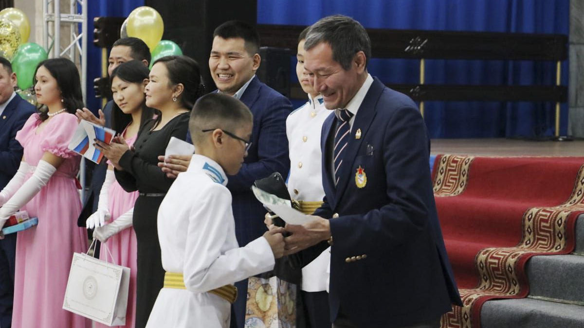 «Ёлка желаний». Подарок вручён кадету КПКУ от самарского филиала ЦСКА