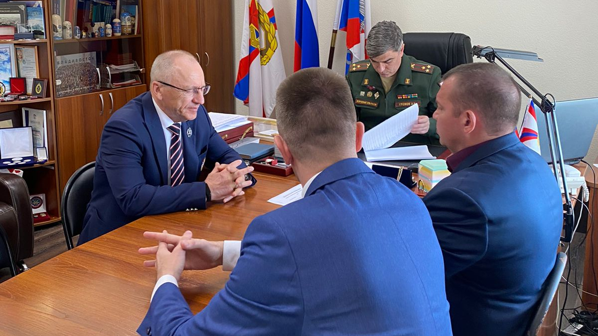 Начальник ЦСКА полковник Артем Громов подвел итоги проверки СЦМиФП (г. Владивосток) филиала ЦСКА/Хабаровск