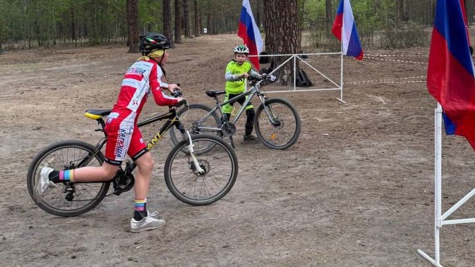 На первенстве спортшколы триатлонисты Хабаровского филиала ЦСКА завоевали десять медалей