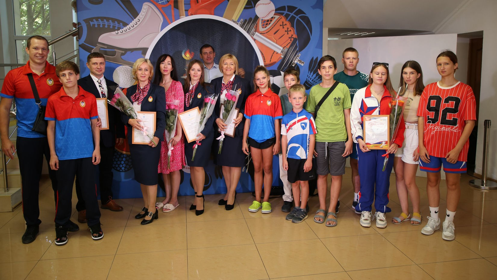 Сотрудники и спортсмены СЦ (г. Геленджик) и филиала ЦСКА (г. Севастополь) получили награды в честь Дня физкультурника