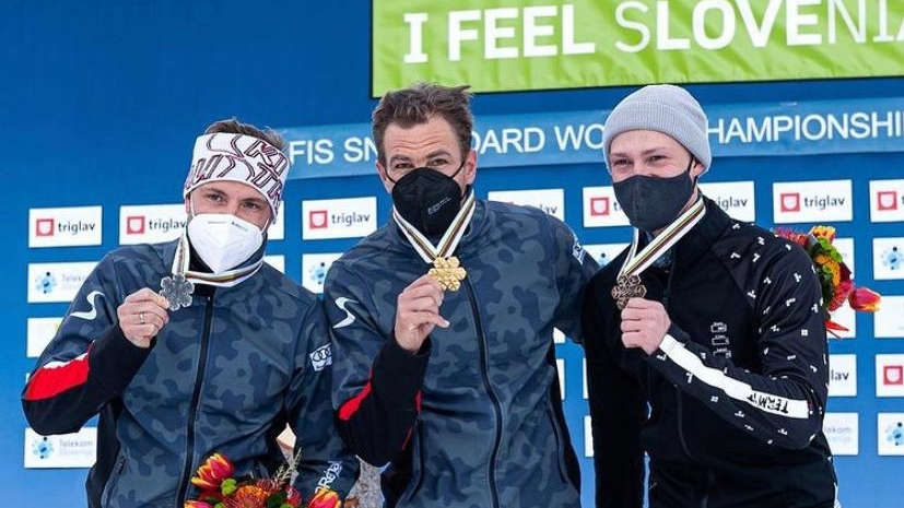 Армейский сноубордист Дмитрий Логинов занял третье место в параллельном слаломе на чемпионате мира в Рогле (Словения)