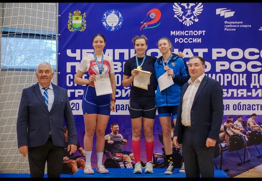 Золото и серебро завоевали спортсмены ЦСКА на чемпионате России по гребному спорту 