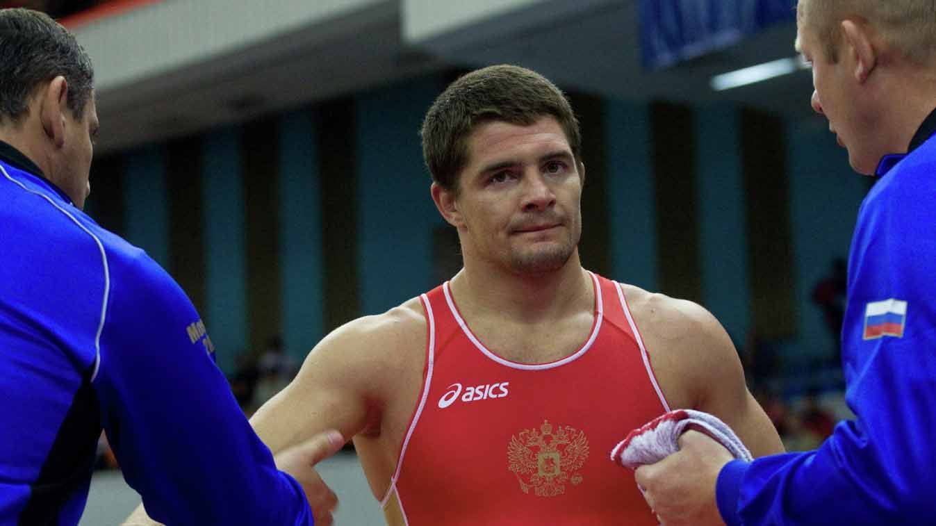 Восемь армейцев выступят на чемпионате России по греко-римской борьбе