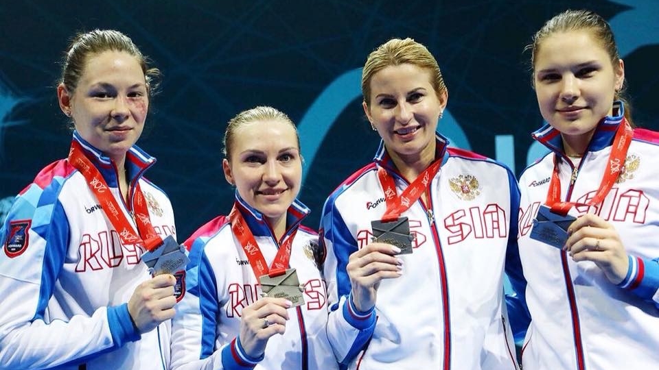 Олимпийская чемпионка рапиристка ЦСКА Инна Дериглазова завоевала «серебро» чемпионата Европы в составе команды