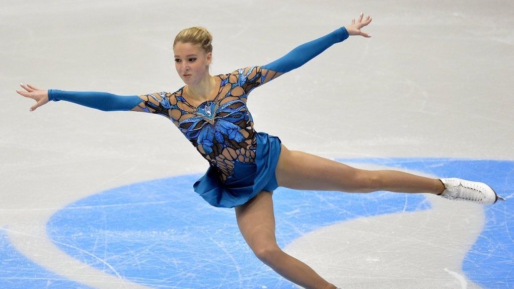 Армейская фигуристка Мария Сотскова — вторая после короткой программы на чемпионате России-2017