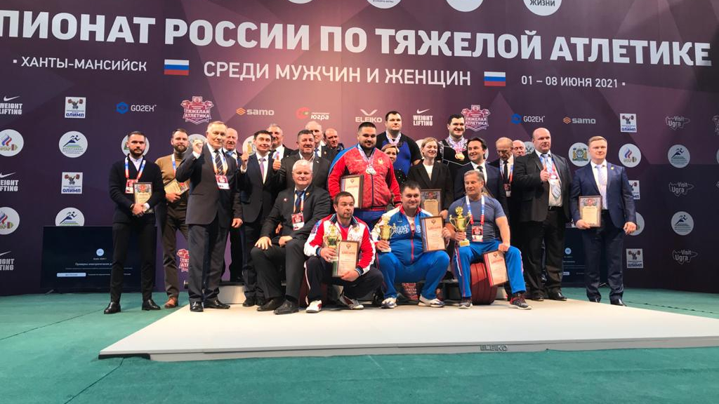 Армейские тяжелоатлеты завоевали еще 10 медалей на чемпионате России