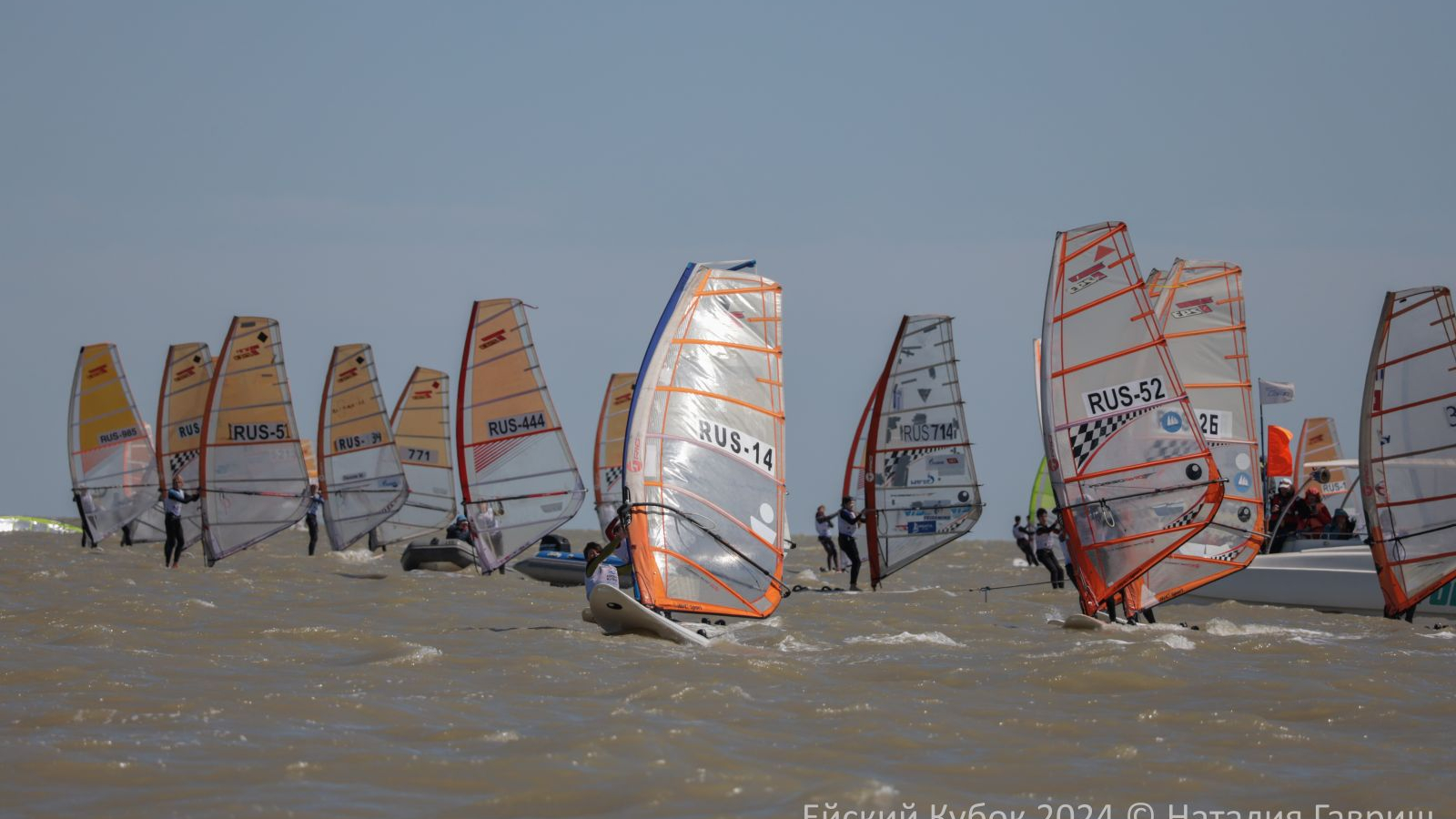 ВИНДСЁРФЕР СЕВАСТОПОЛЬСКОЙ СПОРТШКОЛЫ ЦСКА ЗАВОЕВАЛ СЕРЕБРО НА «ЕЙСКОМ КУБКЕ»