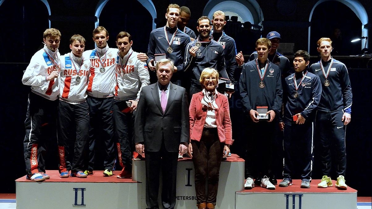 Армейцы выиграли «серебро» в команде на этапе КМ «Рапира Санкт-Петербурга»