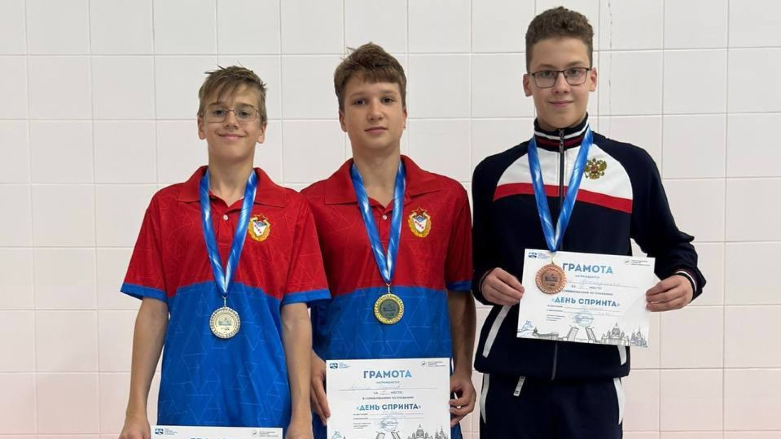 Пловцы спортшколы ЦСКА Санкт-Петербурга стали победителями и призерам региональных соревнований