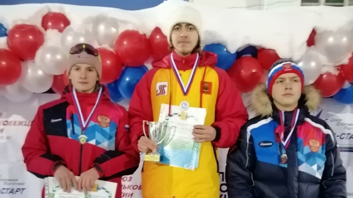 Конькобежец Алексей Цветков (ЦСКА) стал победителем и призером Всероссийских соревнований в Кирове