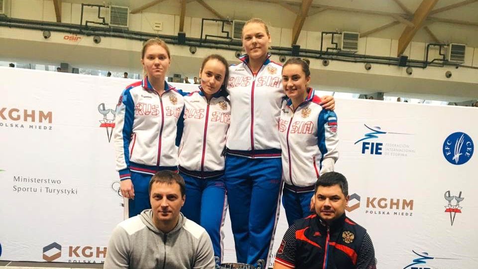 Армейская фехтовальщица Алина Михайлова стала обладательницей командного «серебра» Кубка мира среди юниоров