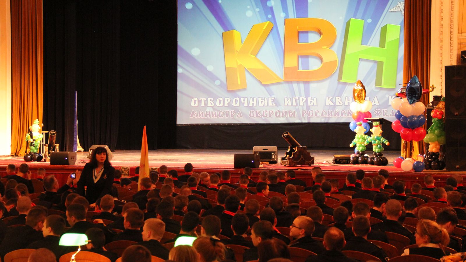 В Санкт-Петербурге стартовали отборочные игры КВН на Кубок Министра обороны РФ