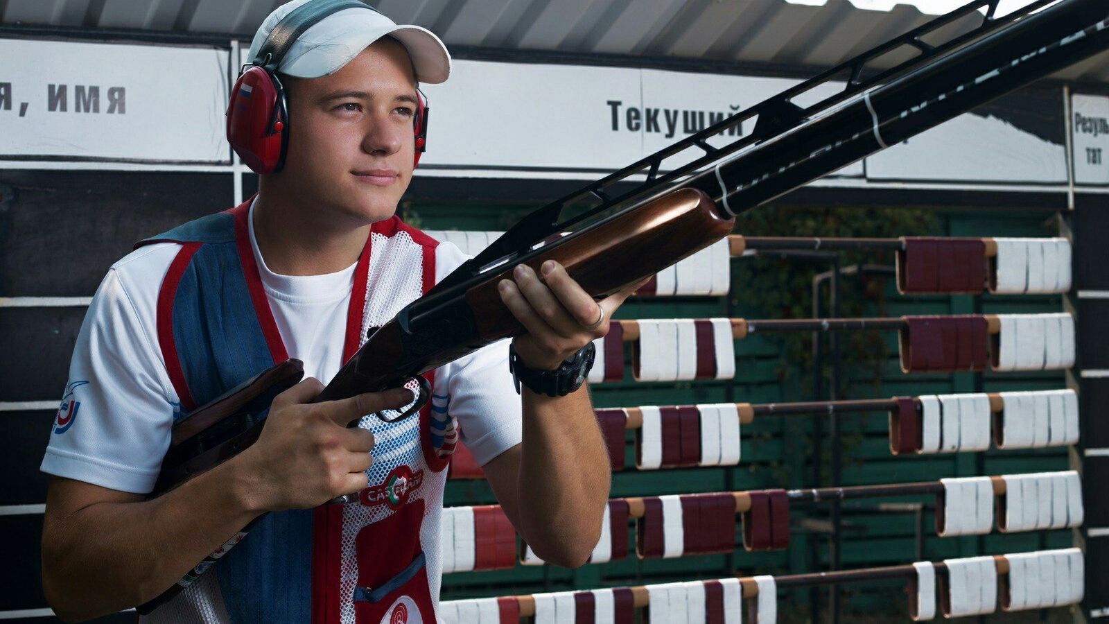 Армеец Антон Слепушкин победил на 10-м этапе Кубка России по стендовой стрельбе