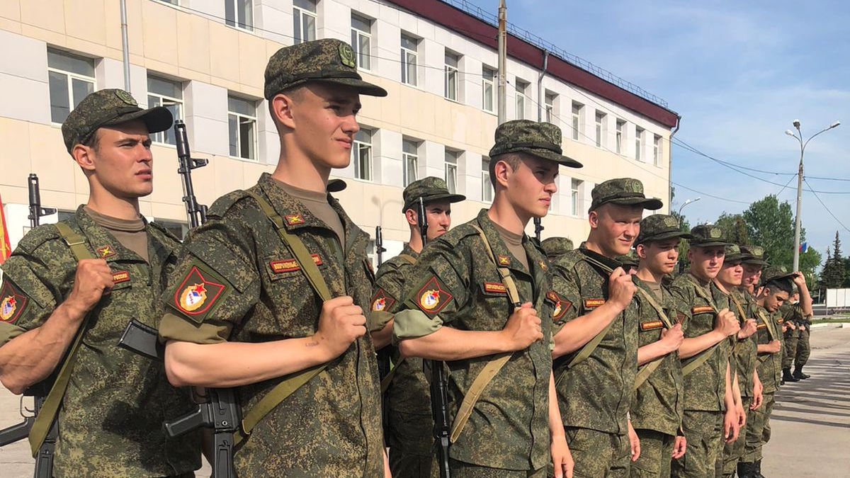 В Самаре новобранцы спортивной роты ЦСКА г. Санкт-Петербург проходят курс молодого бойца