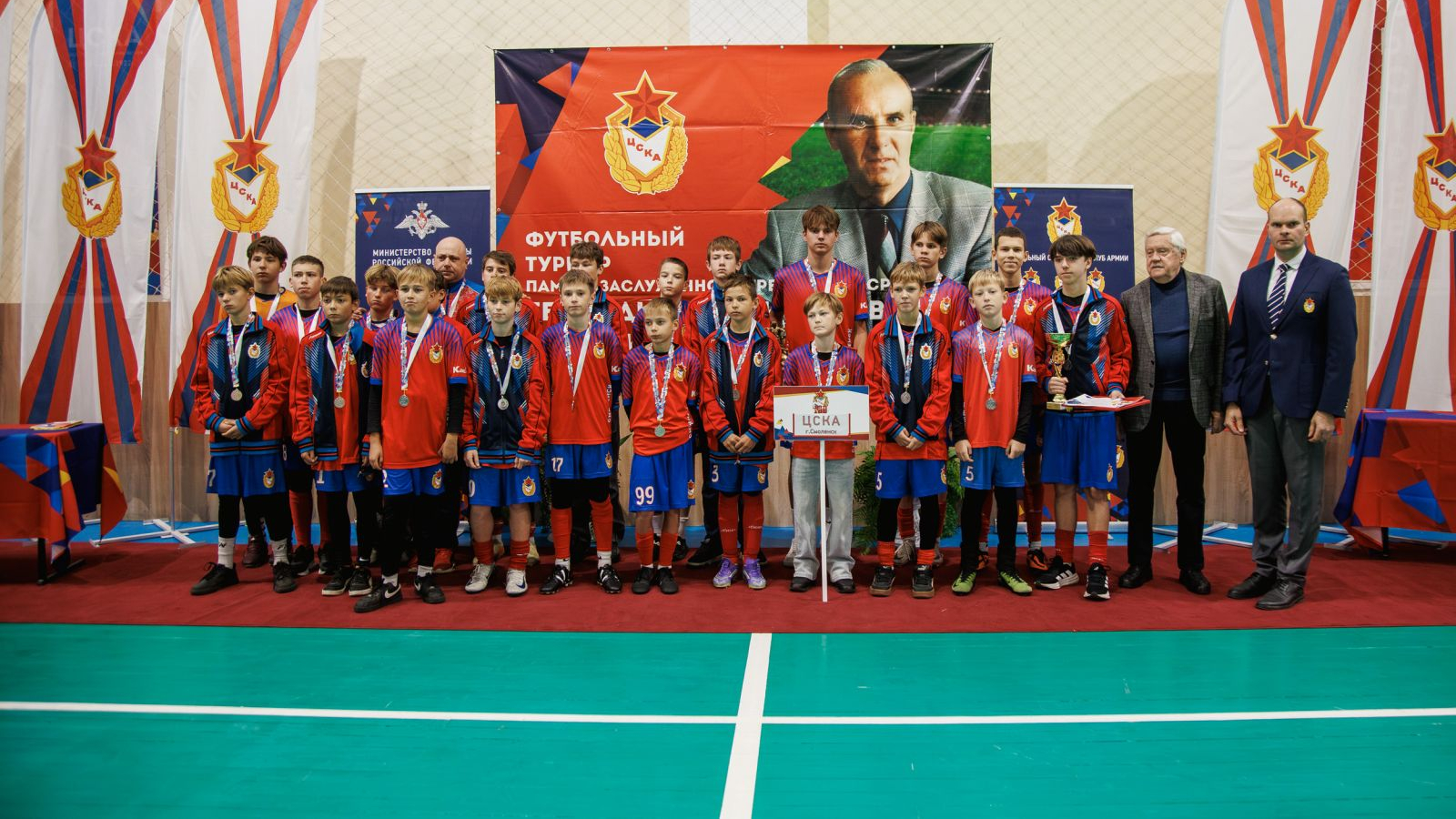 В Смоленске завершился футбольный турнир памяти заслуженного армейского тренера