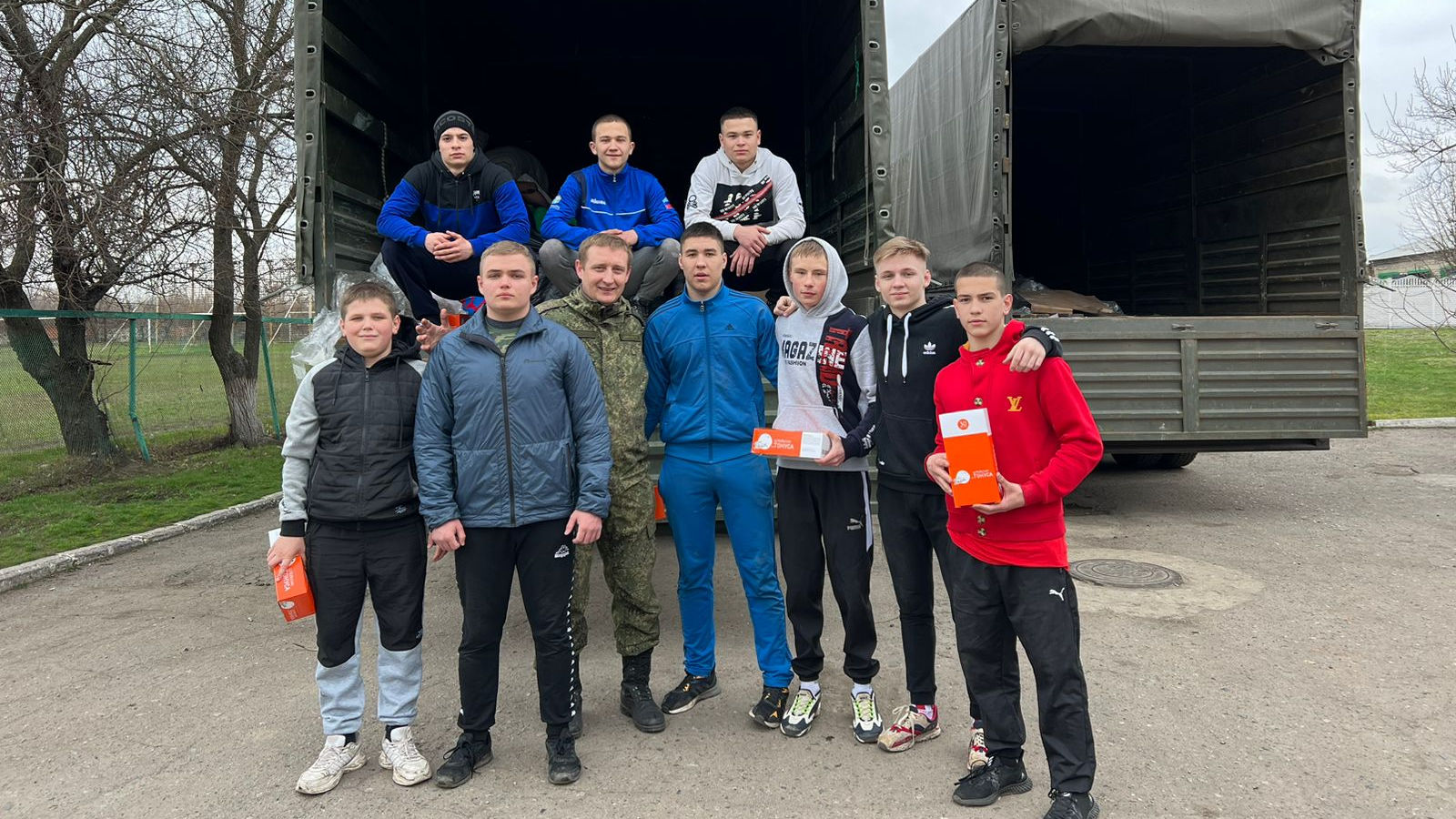 В Луганск доставили гуманитарный груз в рамках акции «Щит добра»