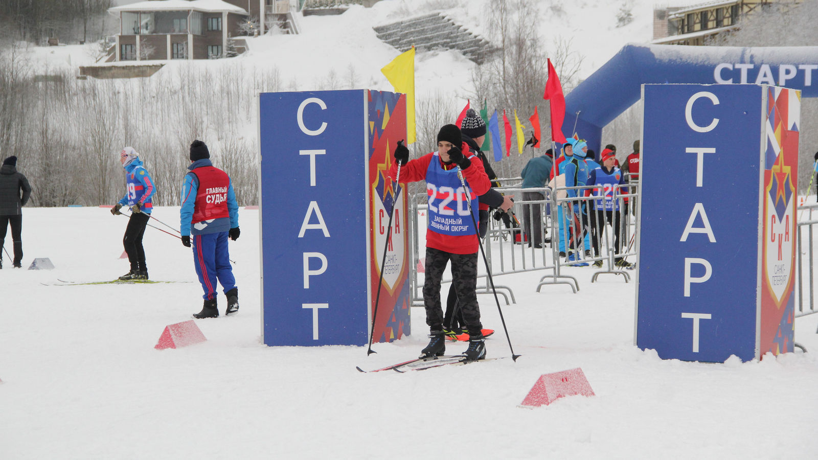 В ЦСКА/Санкт-Петербург прошла церемония открытия чемпионата Западного военного округа по лыжным гонкам