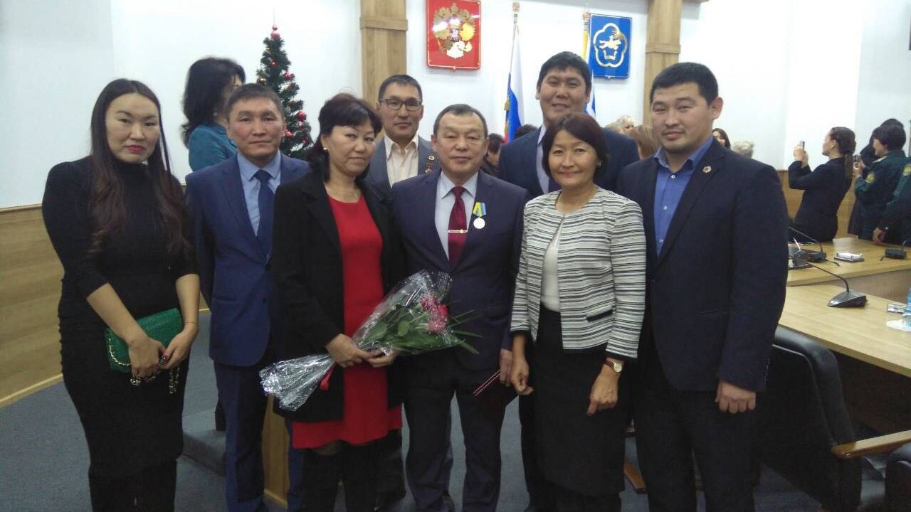 Начальник спортшколы ЦСКА-Тыва Вячеслав Монгуш награжден государственной наградой