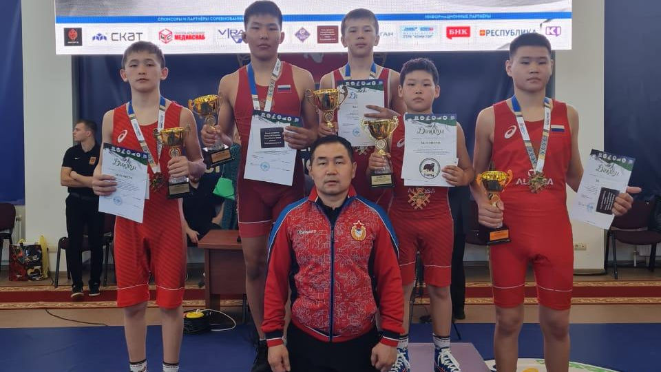 Воспитанники спортшколы г. Кызыл ЦСКА/Самара завоевали 5 медалей на Всероссийских соревнованиях по вольной борьбе