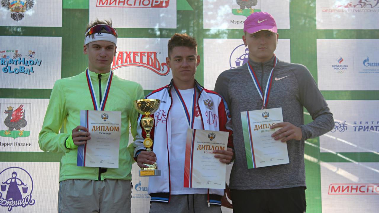 Рядовой спортивной роты ЦСКА г. Санкт-Петербург Александр Григорьев – серебряный призер Первенства России по триатлону
