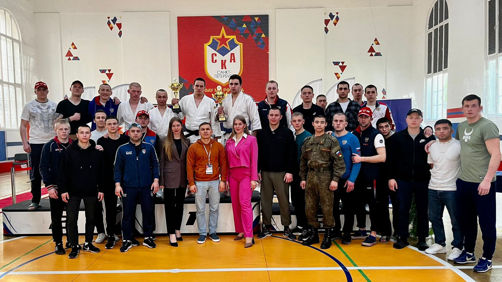 Разыграны награды Всероссийских соревнований по самбо посвященные Дню Победы и чемпионат по дзюдо среди военнослужащих ЗВО