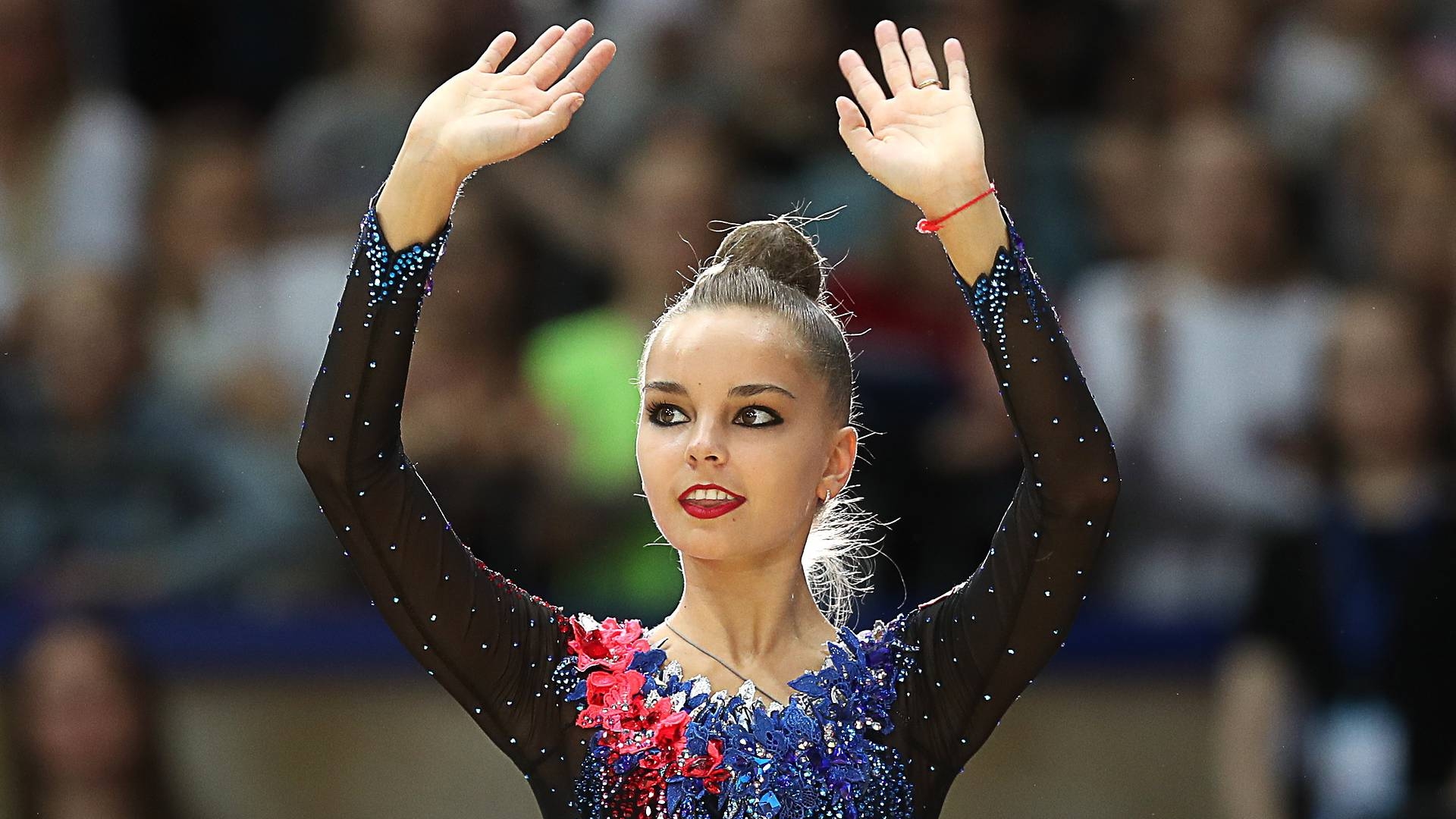 Армейская гимнастка Арина Аверина – победительница чемпионата России в индивидуальном многоборье Дина Аверина – вторая
