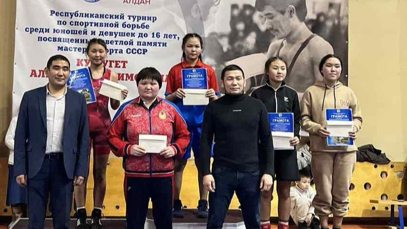 Три «золота» и три «бронзы» завоёваны воспитанниками спортшколы «ЦСКА-Тыва» самарского филиала ЦСКА на Республиканском турнире по спортивной (вольной) борьбе