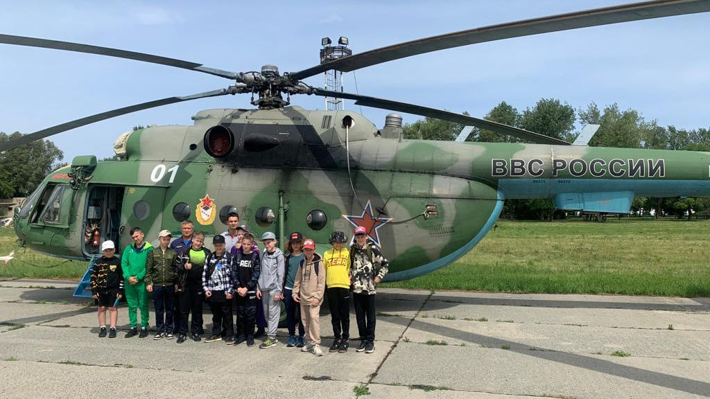 В Аэроклубе ЦСКА/Самара прошла экскурсия для юных хоккеистов