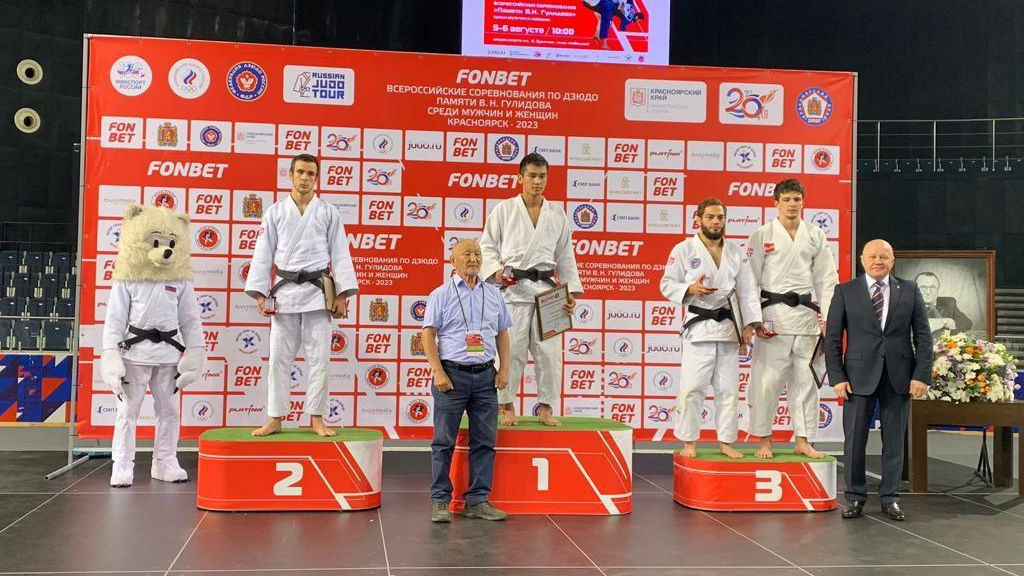 Воспитанник спортшколы г. Абакан ЦСКА/Самара Михаил Мамаев – серебряный призер Всероссийских соревнований по дзюдо
