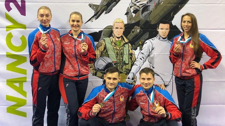 Армейские фехтовальщики Тимур Сафин Дина Галиакбарова и Татьяна Андрюшина – чемпионы мира среди военнослужащих