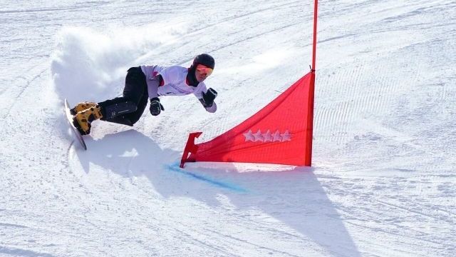Рядовой спортроты ЦСКА Дмитрий Логинов стал четвертым в общем зачете Кубка мира по сноуборду