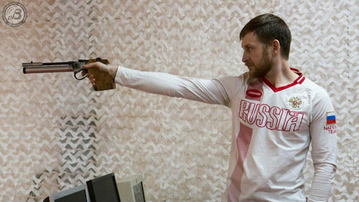 Леонид Екимов (ЦСКА) добыл четвёртое «золото» подряд на Всероссийских соревнованиях по стрельбе из малокалиберного и пневматического оружия