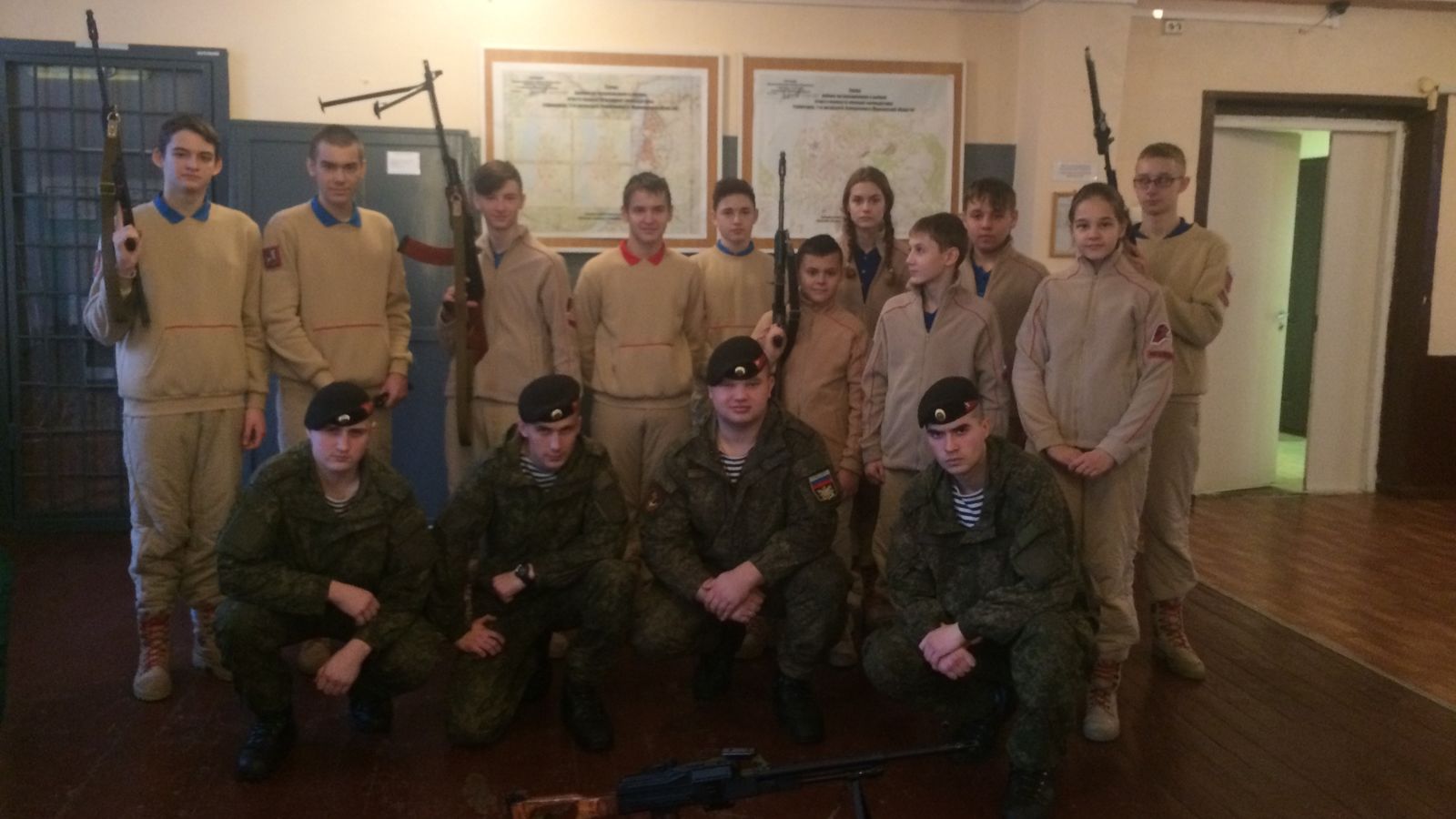 Воспитанники ЦСКА/СПБ побывали в гостях у морских пехотинцев