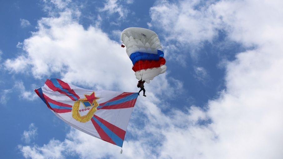 Парашютисты ЦСКА отправились на чемпионат мира