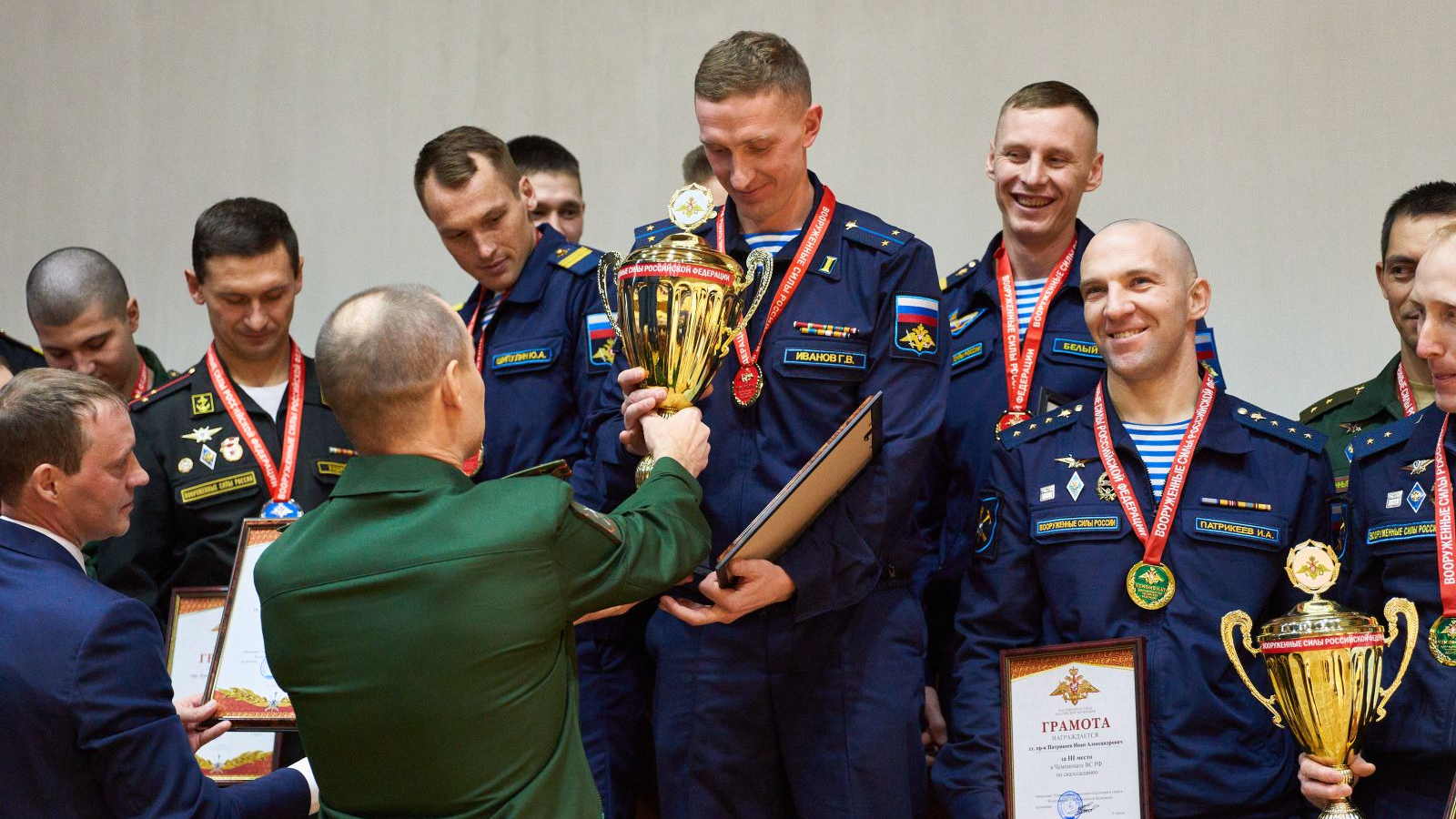 Состоялся первый чемпионат Вооруженных Сил Российской Федерации по скалолазанию