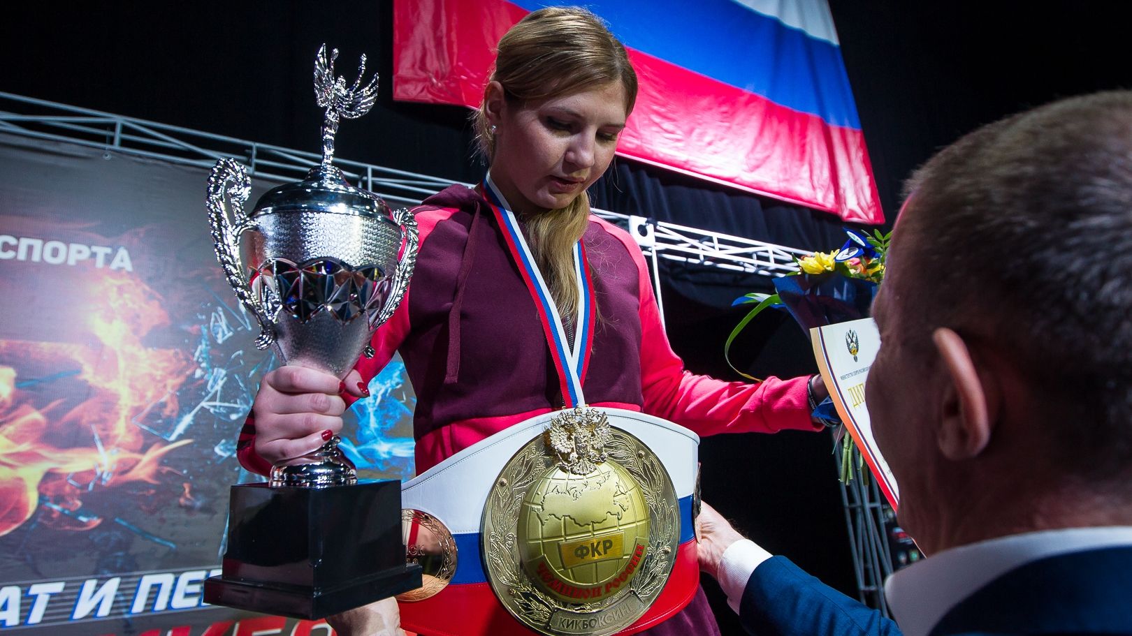 Армейская спортсменка Дарья Железнякова из Санкт-Петербурга стала чемпионкой России по кикбоксингу