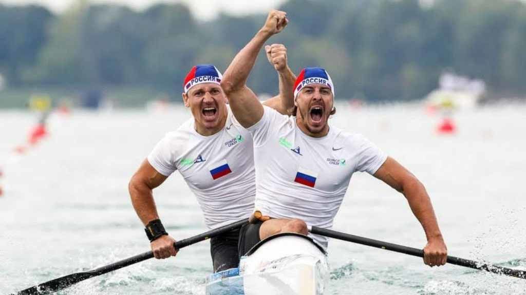 Гребцу-каноисту ЦСКА Павлу Петрову присвоено звание «Заслуженный мастер спорта России»