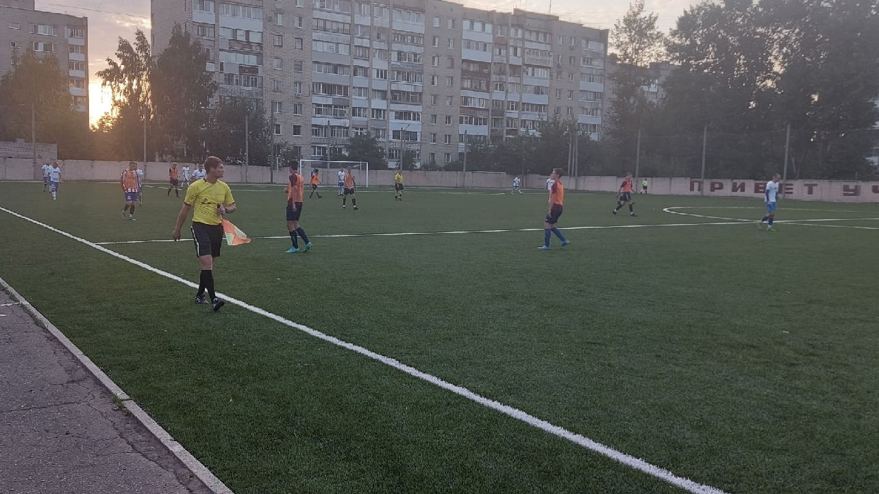 Команда «Камея-СКА» провела важный матч в чемпионате города Смоленска