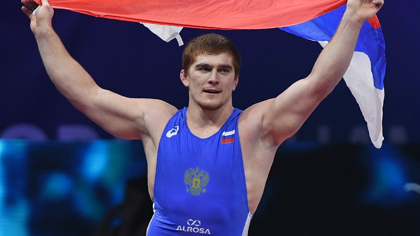 Армейские борцы греко-римского стиля завоевали 4 золотые медали на чемпионате мира в Венгрии