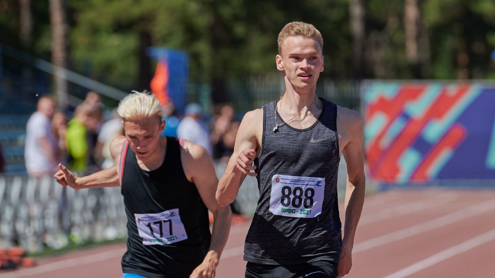 Рядовой спортивной роты ЦСКА г. Самара Максим Тиряков завоевал три медали на Первенстве Уральского Федерального округа по легкой атлетике