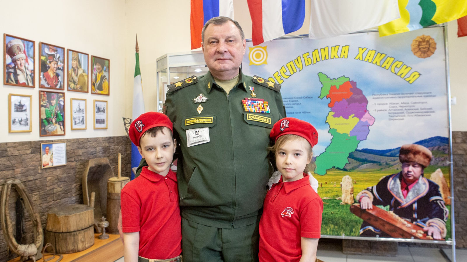 Заместитель министра обороны РФ Дмитрий Булгаков посетил объекты самарского филиала ЦСКА в городе Абакане республики Хакасия