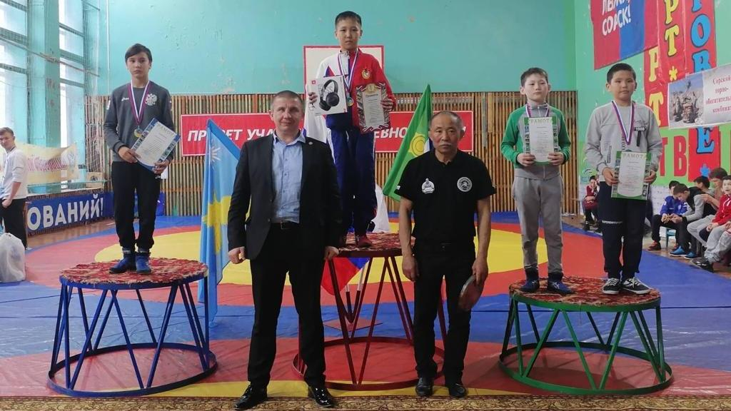 Восемь медалей из Сорска. Борцы вольного стиля спортшколы г. Абакан ЦСКА/Самара привезли коллекцию наград с межрегионального турнира