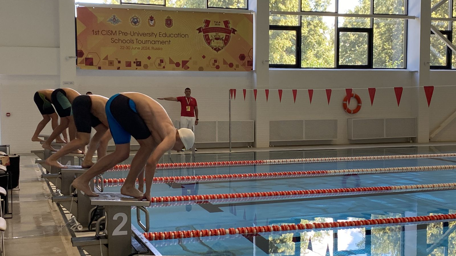 РОССИЙСКИЕ ПЛОВЦЫ ВЫИГРАЛИ ЭСТАФЕТУ ДОВУЗОВСКОГО ТУРНИРА CISM