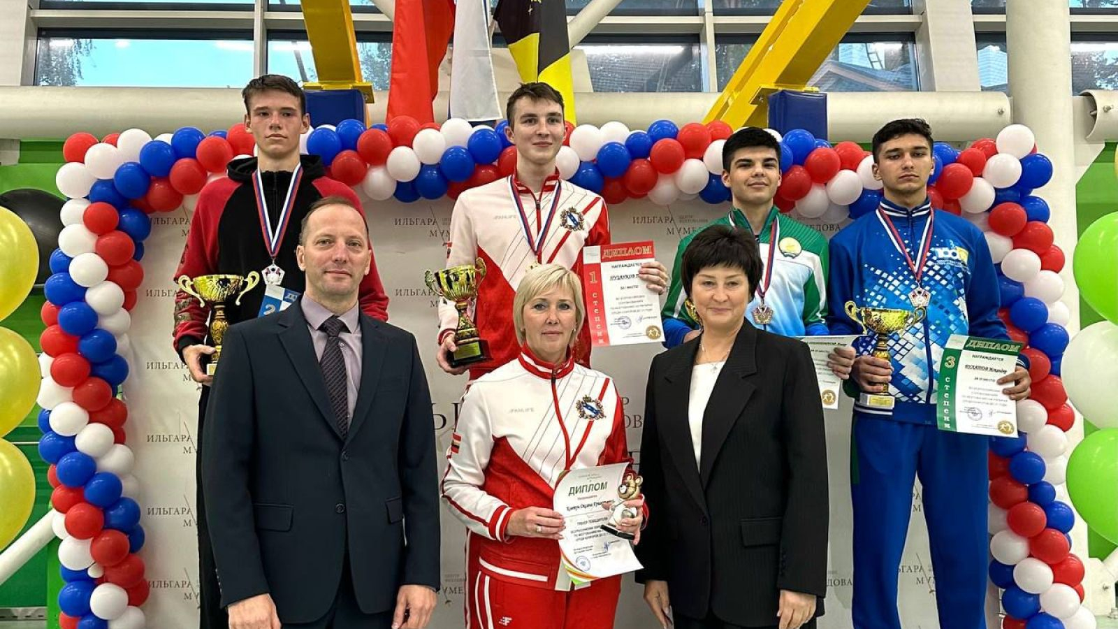 АРМЕЕЦ ИЗ САНКТ-ПЕТЕРБУРГА ЗАВОЕВАЛ СЕРЕБРО ВСЕРОССИЙСКИХ СОРЕВНОВАНИЙ ПО ФЕХТОВАНИЮ