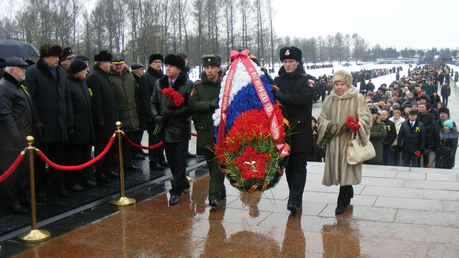 Представители ЦСКА/Санкт-Петербург посетили Пискаревское кладбище